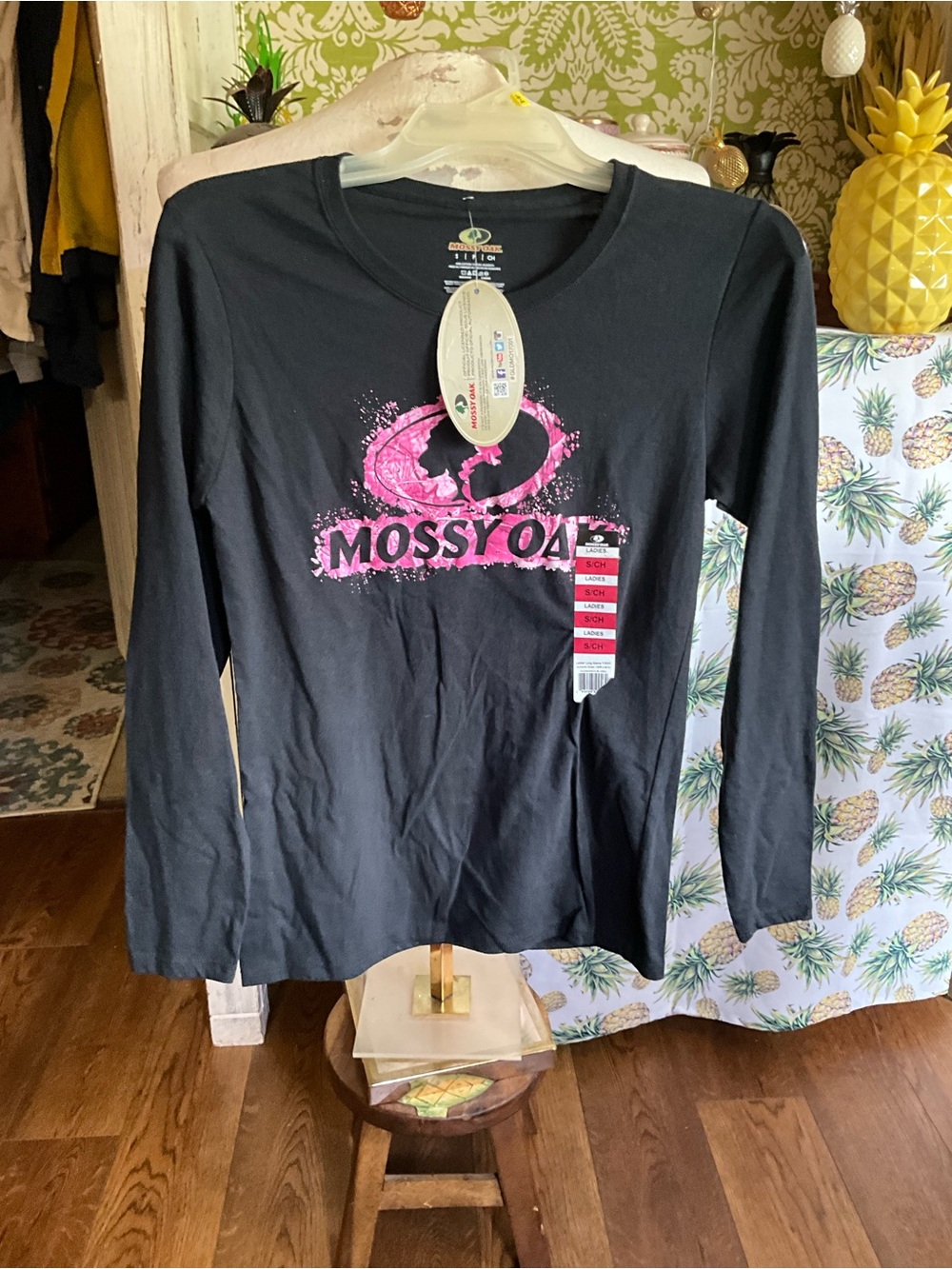 NWT ladies small LS Mossy Oak tshirt